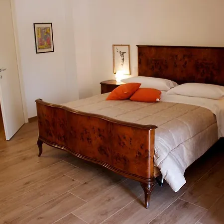 Paneolio Bed & Breakfast Poggio Picenze