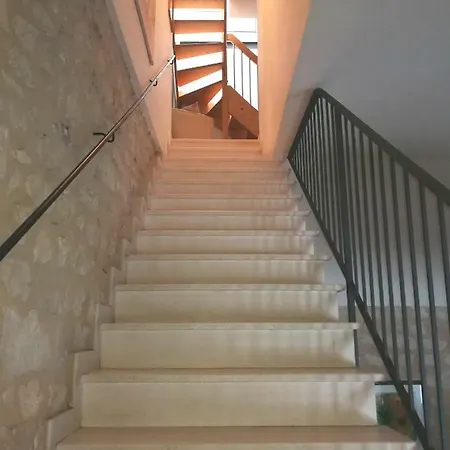 Paneolio Bed & Breakfast 3*