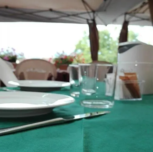 Oda ve Kahvaltı Paneolio