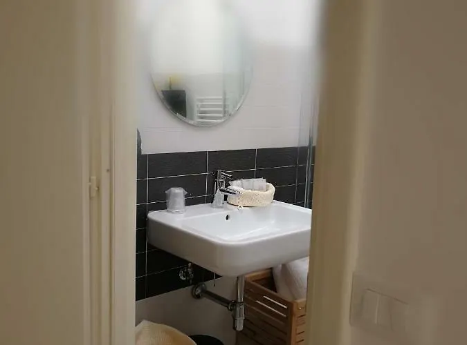 Oda ve Kahvaltı Paneolio