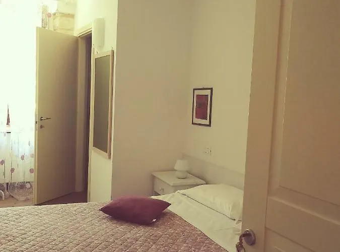 Paneolio 3* Poggio Picenze