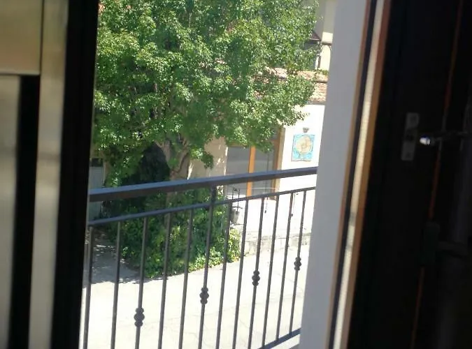 Paneolio 3* Poggio Picenze